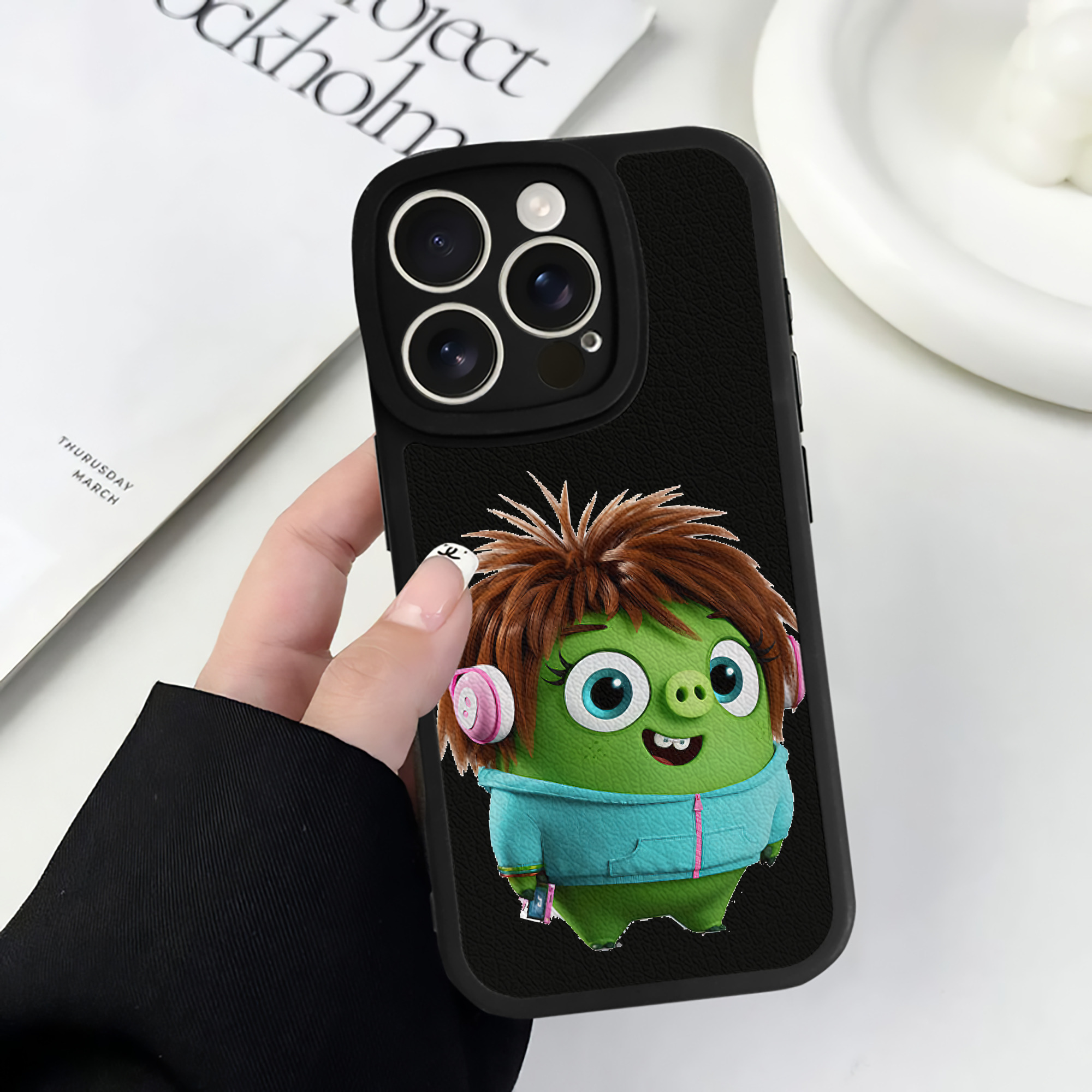 （画像用） Angry Birds アングリーバード 【iPhone 16シリーズ対応】シリコンスマホケース（レザー調） 材質：シリコン